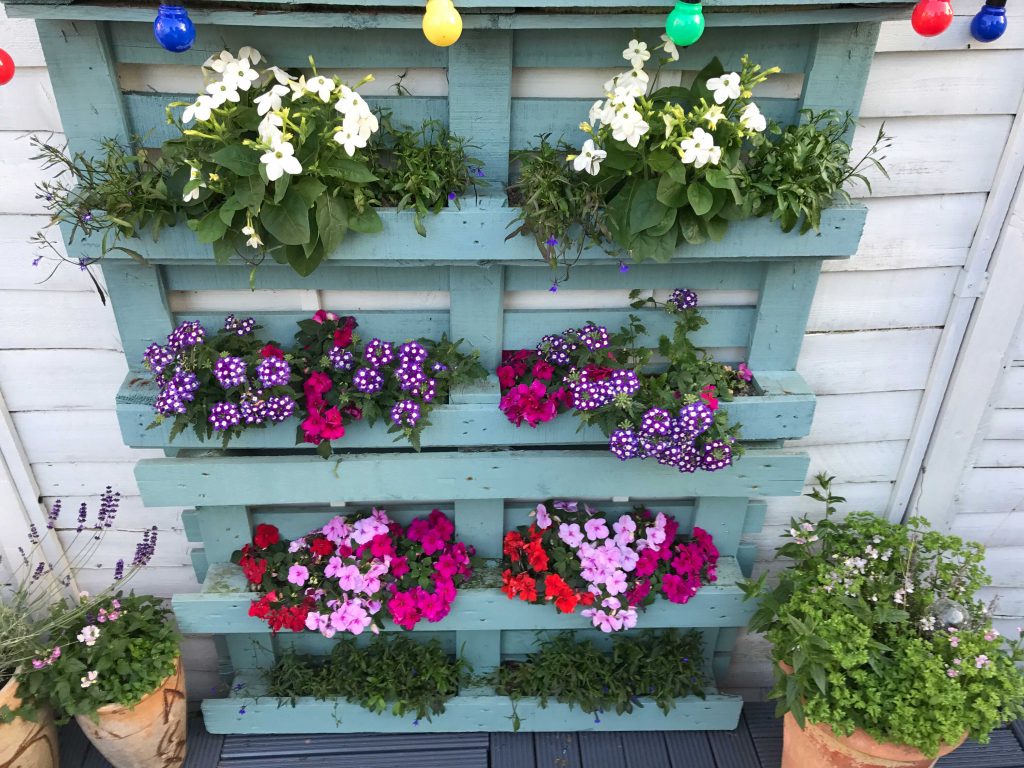 pallet flowers